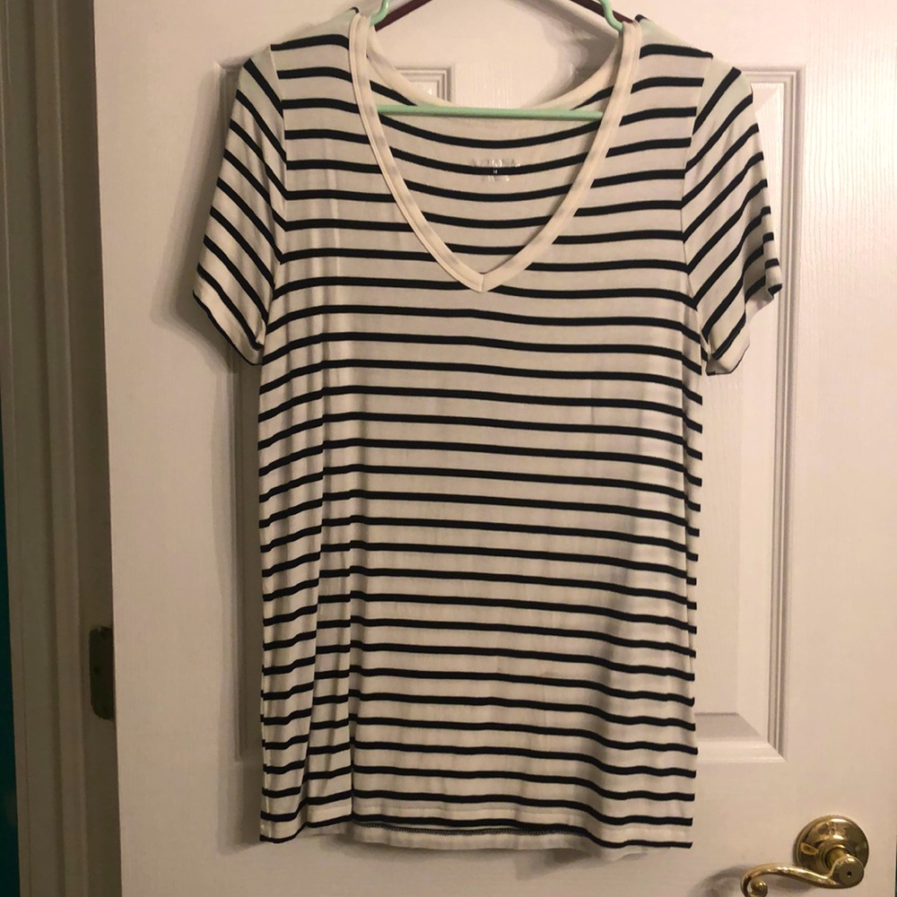 Merona T-SHIRT (M) - NWOT